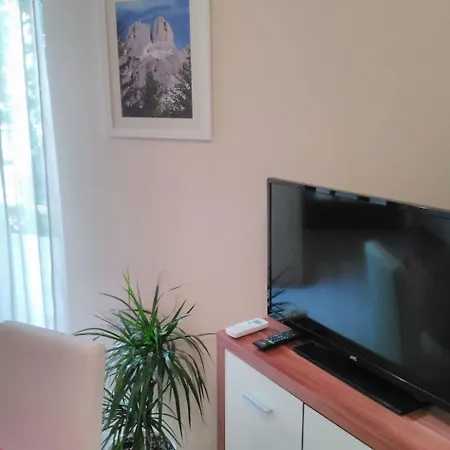 Studio-apartment Mit Meerblick In Der Naehe Des Strandes By Interhome * Medulin