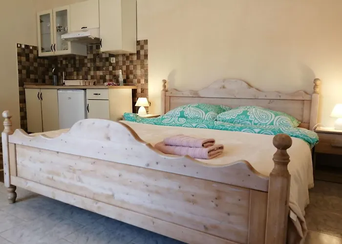 Studio-apartment Mit Meerblick In Der Naehe Des Strandes By Interhome Apartament Medulin
